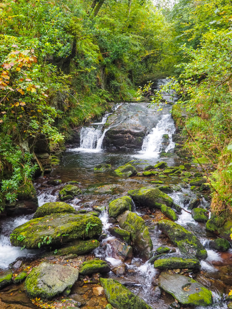 15-places-to-visit-things-to-do-in-north-devon-england-helen-in