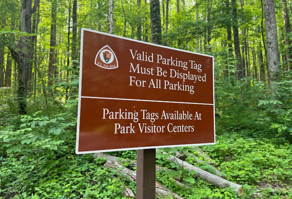 Smoky Mountains Parking